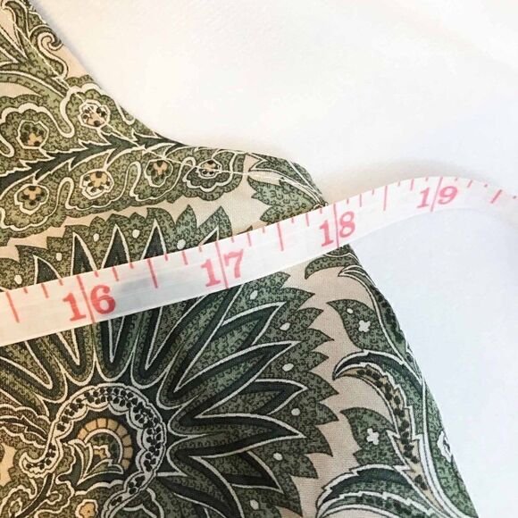 100% silk summer dress 💚🌻 - Picture 9 of 9